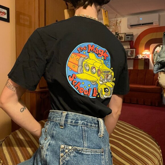 Black double graphic Magic school bus short sleeved shirt! - Picture 9 of 13